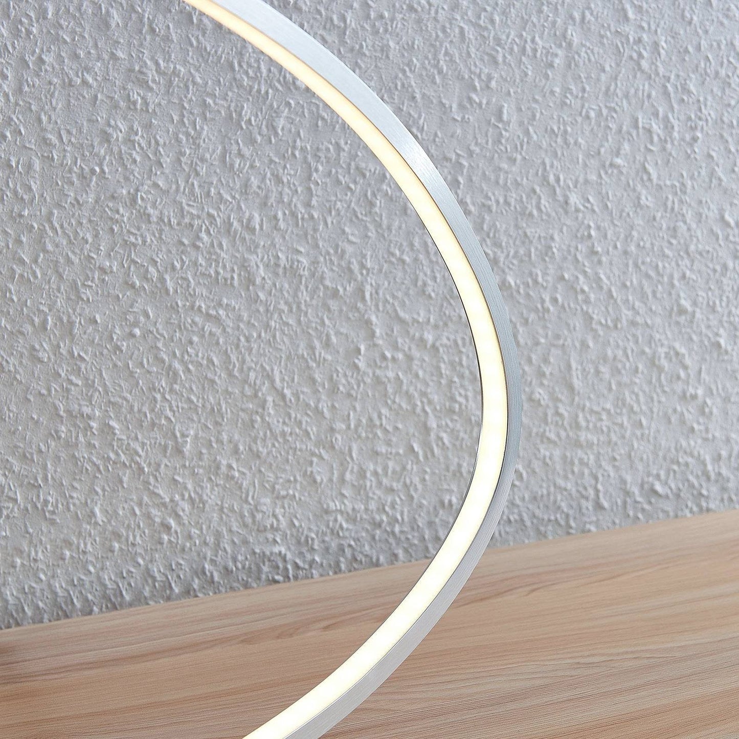 Lindby Naveli  LED Tischleuchte